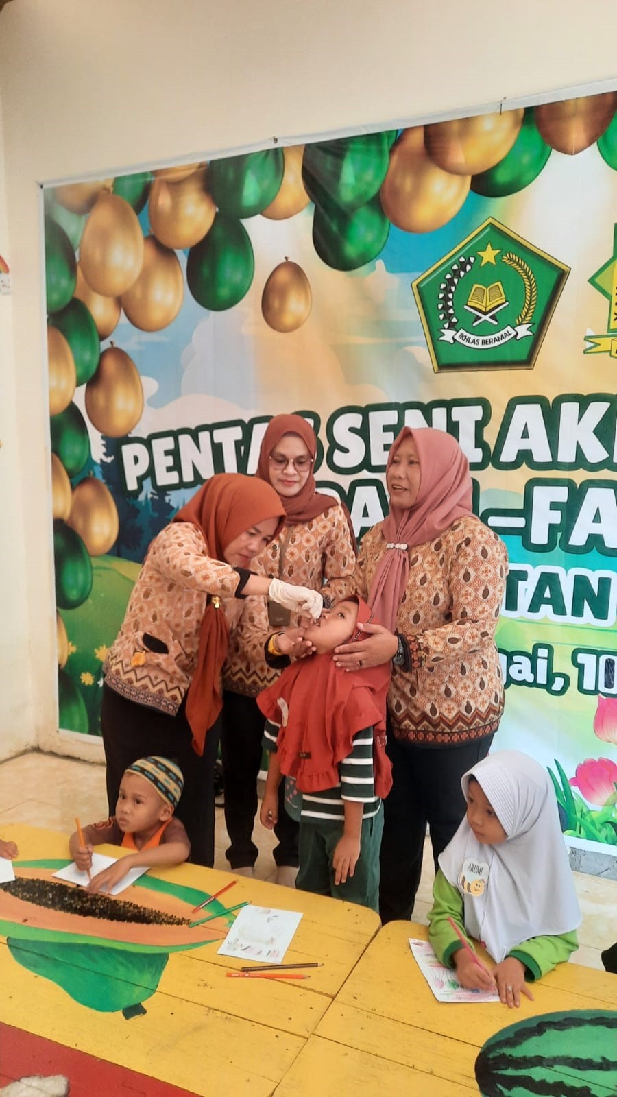 Kegiatan Lokakarya Mini BuLanan Hari Jum\